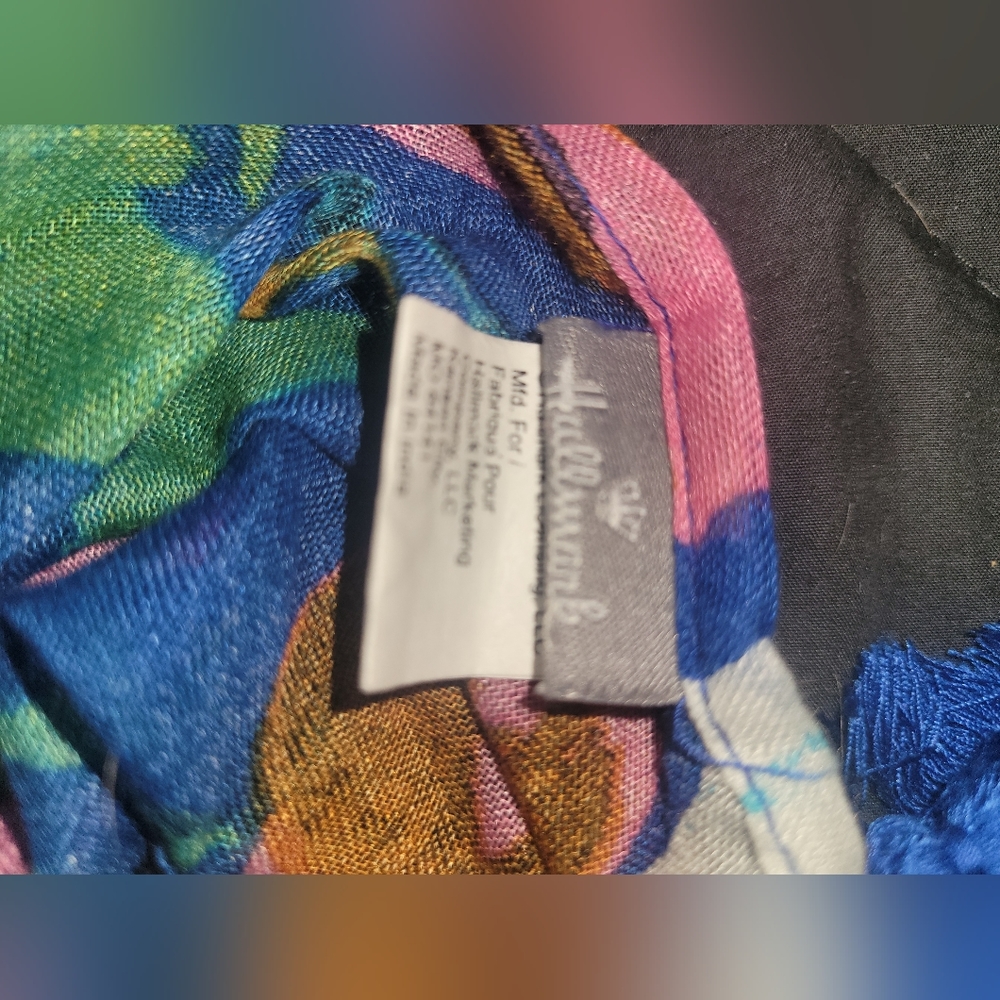 Scarf - Picture 2 of 3
